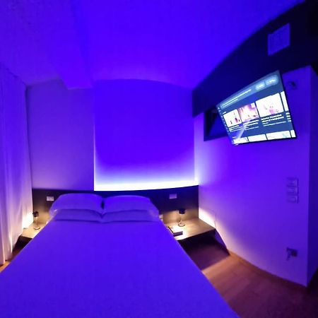 Attico Reale - In Centro, Tra Stazione E Bari Vecchia Apartamento Exterior foto
