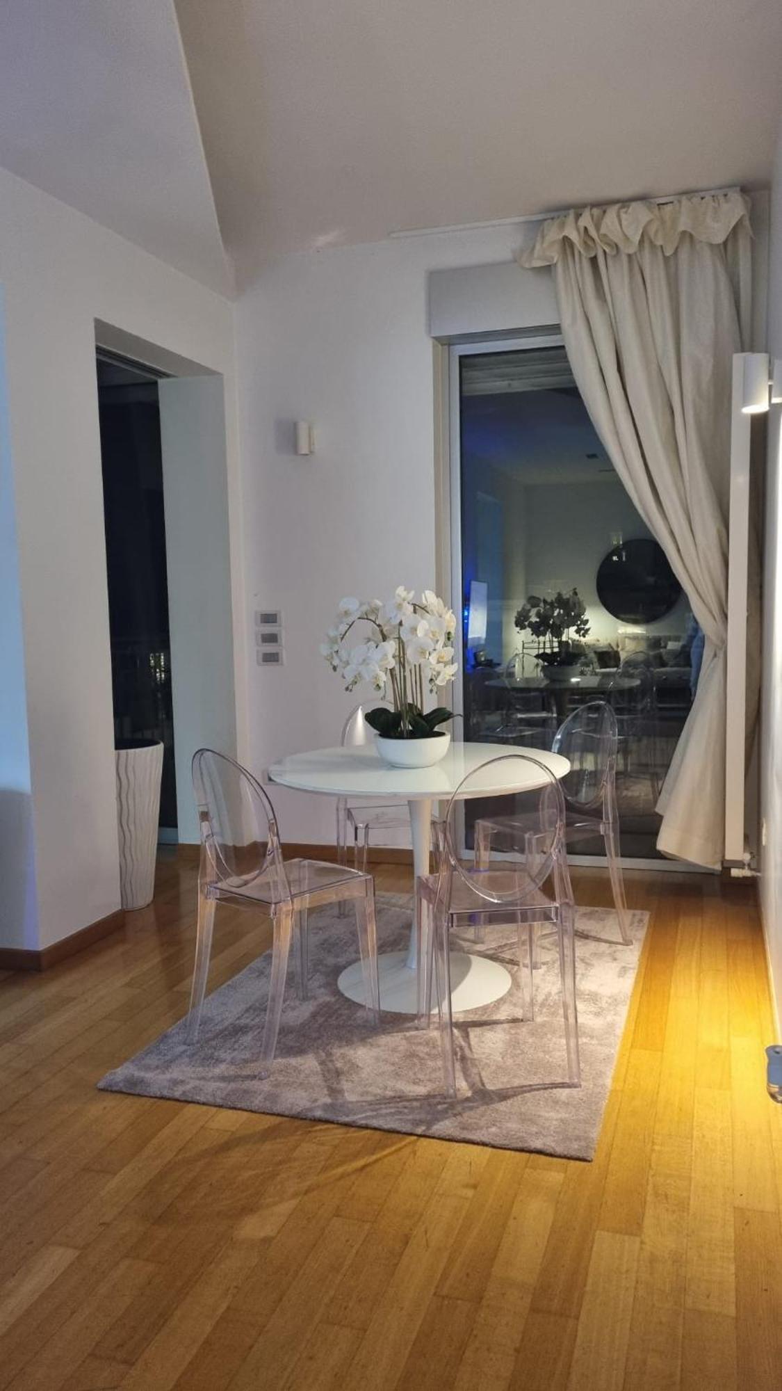 Attico Reale - In Centro, Tra Stazione E Bari Vecchia Apartamento Exterior foto