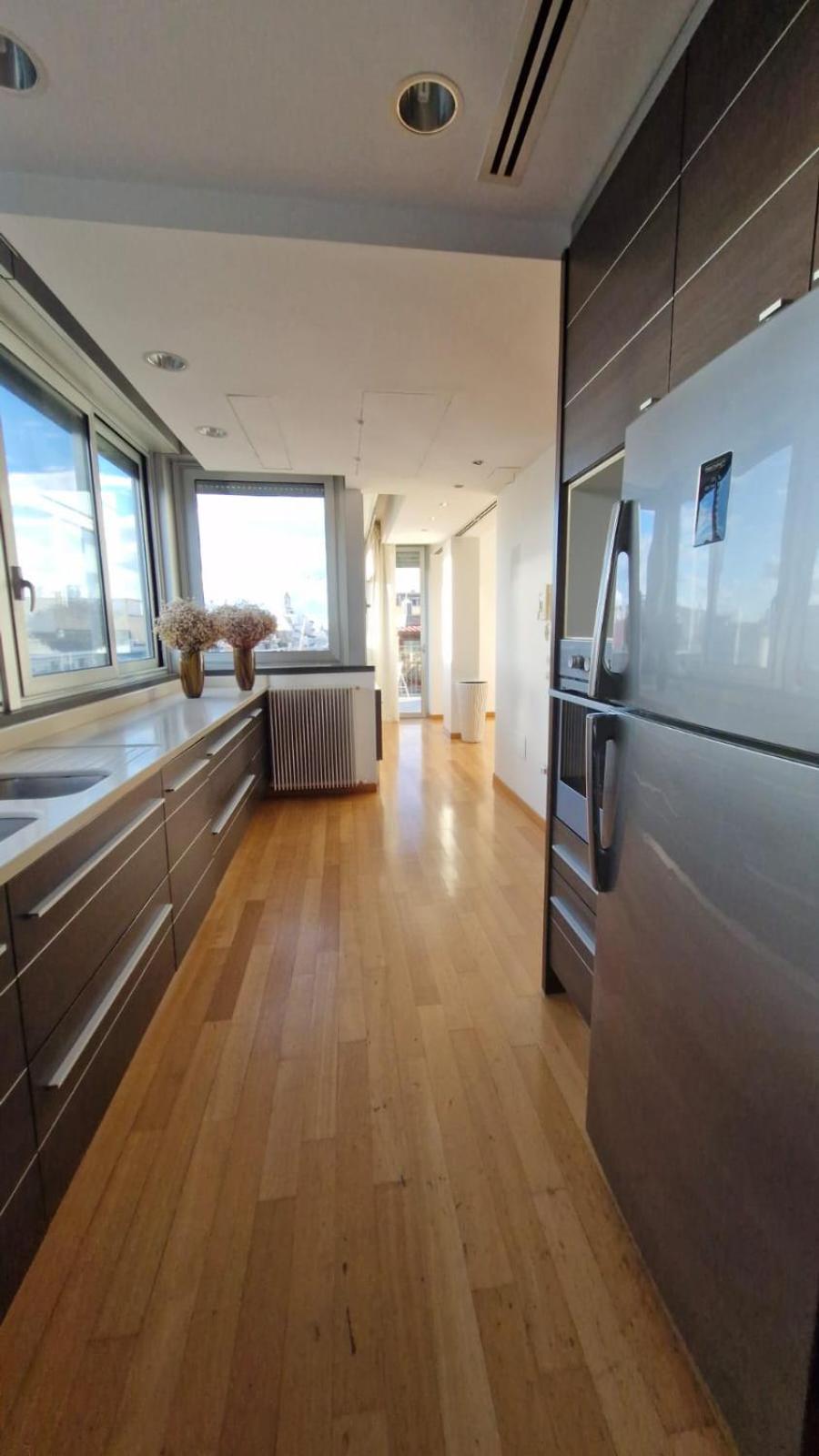 Attico Reale - In Centro, Tra Stazione E Bari Vecchia Apartamento Exterior foto